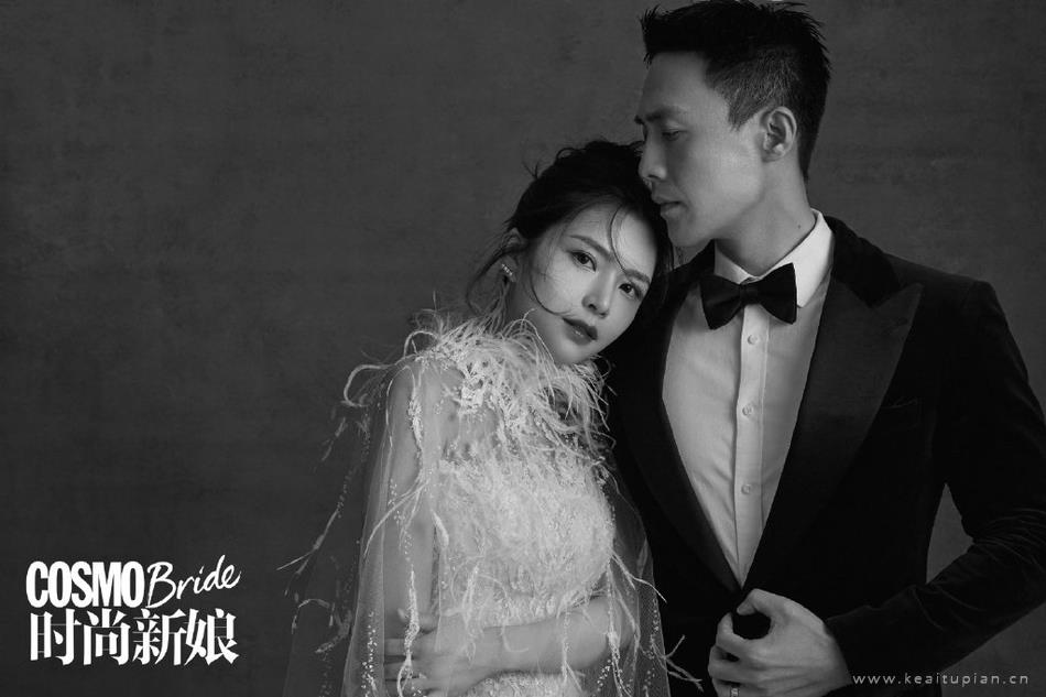 杜淳王灿亲密互动狂撒狗粮写真