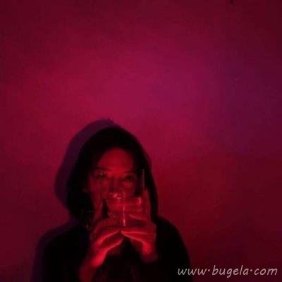 超拽霸气红色系列女生头像图片
