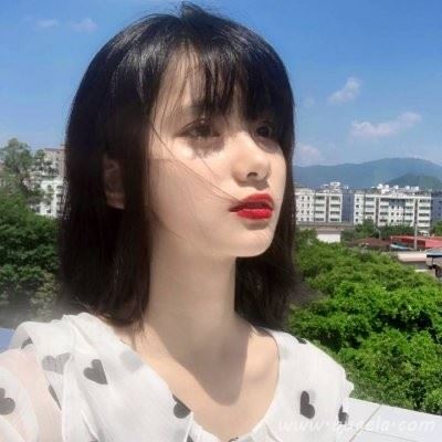 2021最新款个性女生头像图片