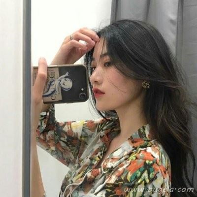 2021最新款个性女生头像图片