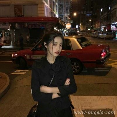 2021最新款个性女生头像图片