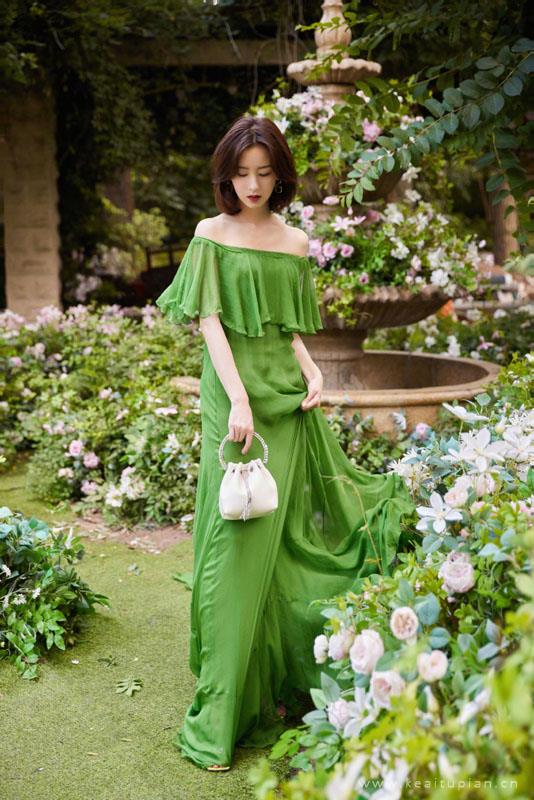 陈都灵秘境花园大片写真图片