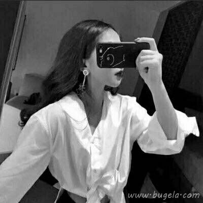 个性手机挡脸的女生头像2021最火爆图片