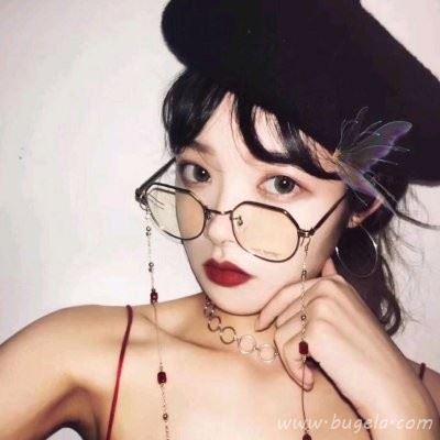 酷酷的女生真人头像图片