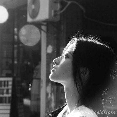 酷酷的女生真人头像图片