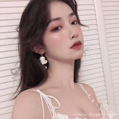 QQ超拽女生头像2021最火爆图片