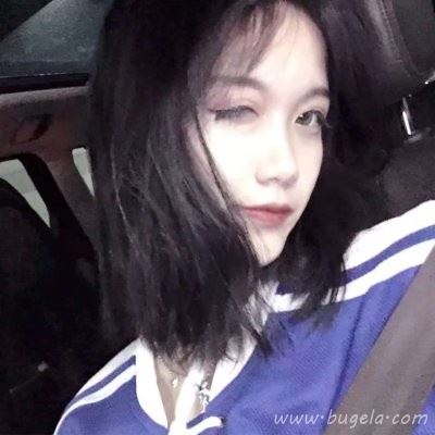 2021年最潮超火酷酷的女生头像图片