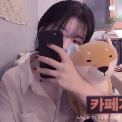 2021年最潮超火酷酷的女生头像图片