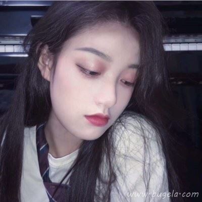 2021年最潮超火酷酷的女生头像图片