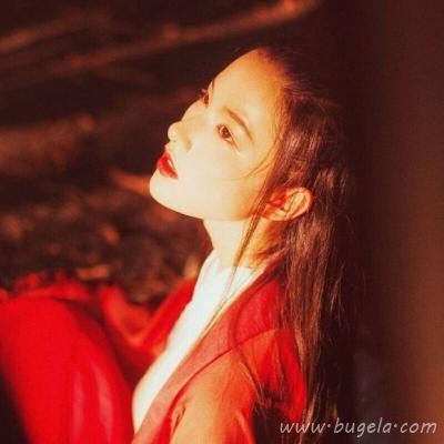 红色古风伤感古风女生头像图片