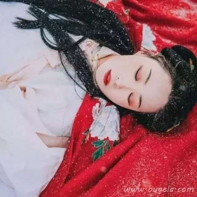 红色古风伤感古风女生头像图片