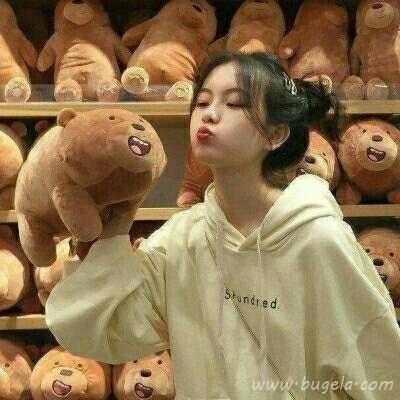 2021年最潮唯美女生头像图片