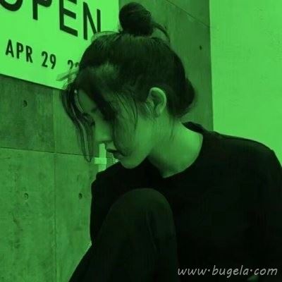 时尚最新绿色女生头像2021最火爆图片