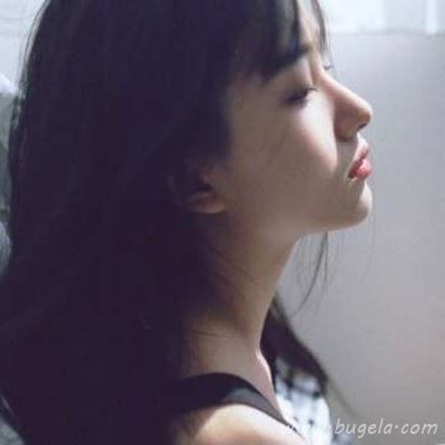 气质女生伤感头像图片