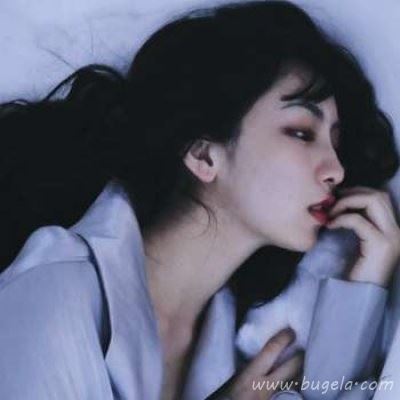 气质女生伤感头像图片