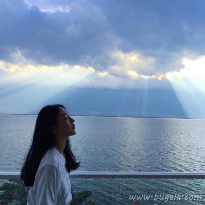 意境好看的女生头像图片