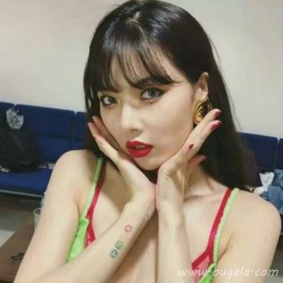 最新精选气质网红小姐姐微信头像图片