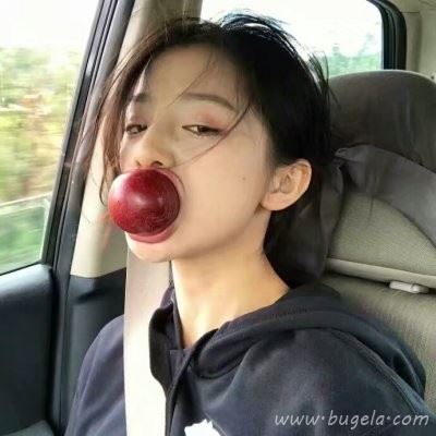 2021年最潮霸气好看的女生头像图片