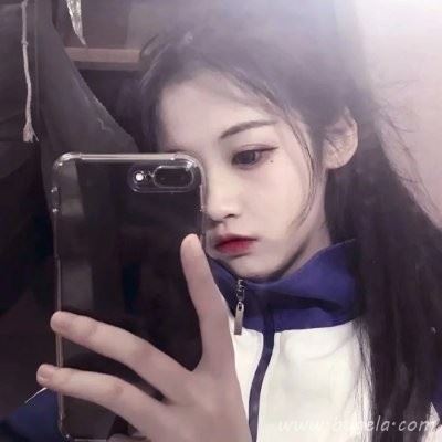 日系高冷女生头像图片