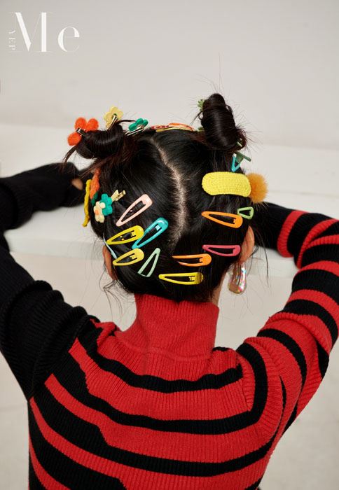 演员宋伊人可爱俏皮杂志写真图片