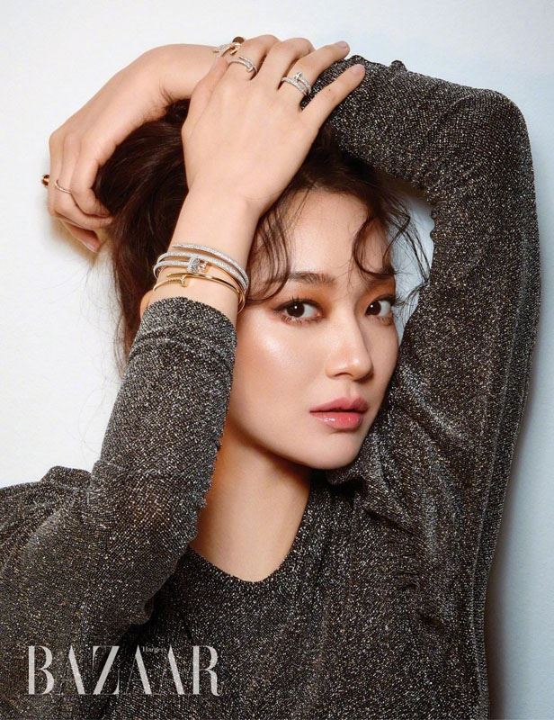 申敏儿优雅魅力写真图片