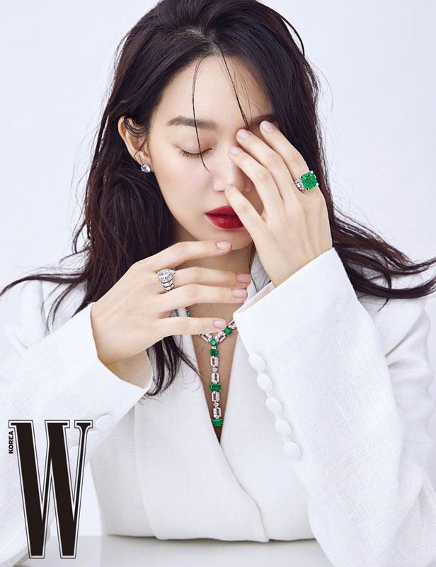 申敏儿时尚性感写真图片