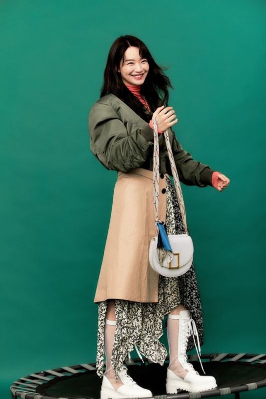 申敏儿时尚干练写真图片