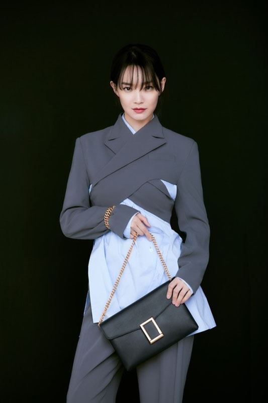 申敏儿时尚干练写真图片