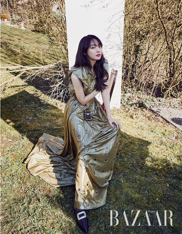 申敏儿冷艳优雅写真图片