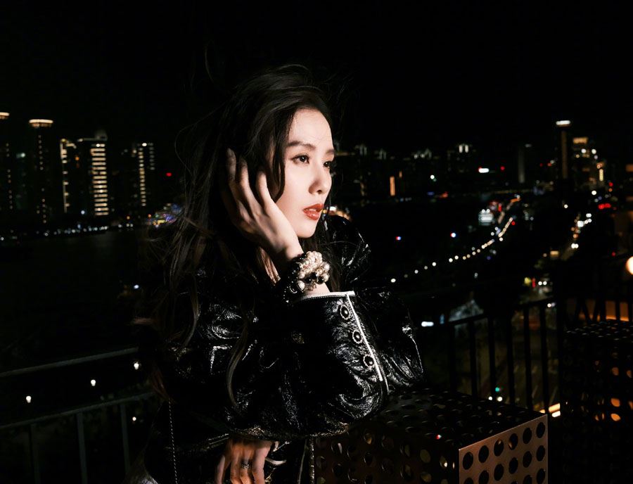 刘诗诗时尚夜拍写真图片