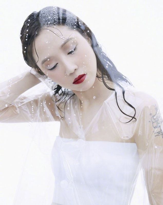 孔孝真性感魅惑写真图片