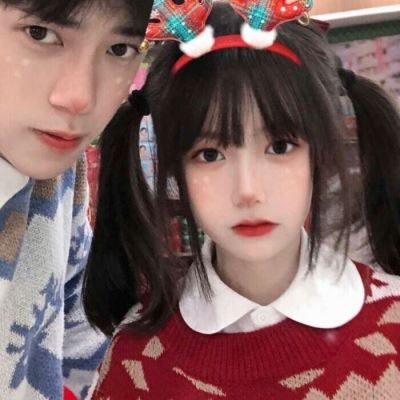 情侣头像真人一张一人两张可爱 双人背景图片
