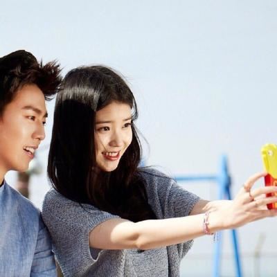 微信情侣头像始于初见 一对两张图片