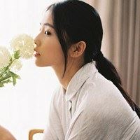 侧面头像女生唯美漂亮意境_微信头像大全图片