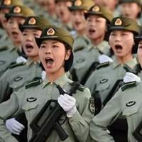 国庆阅兵女兵方队唯美头像_微信头像大全图片