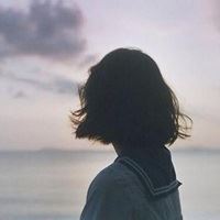 安静唯美意境女子头像_微信头像大全图片