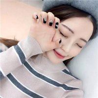 美女闭眼唯美头像_微信头像大全图片