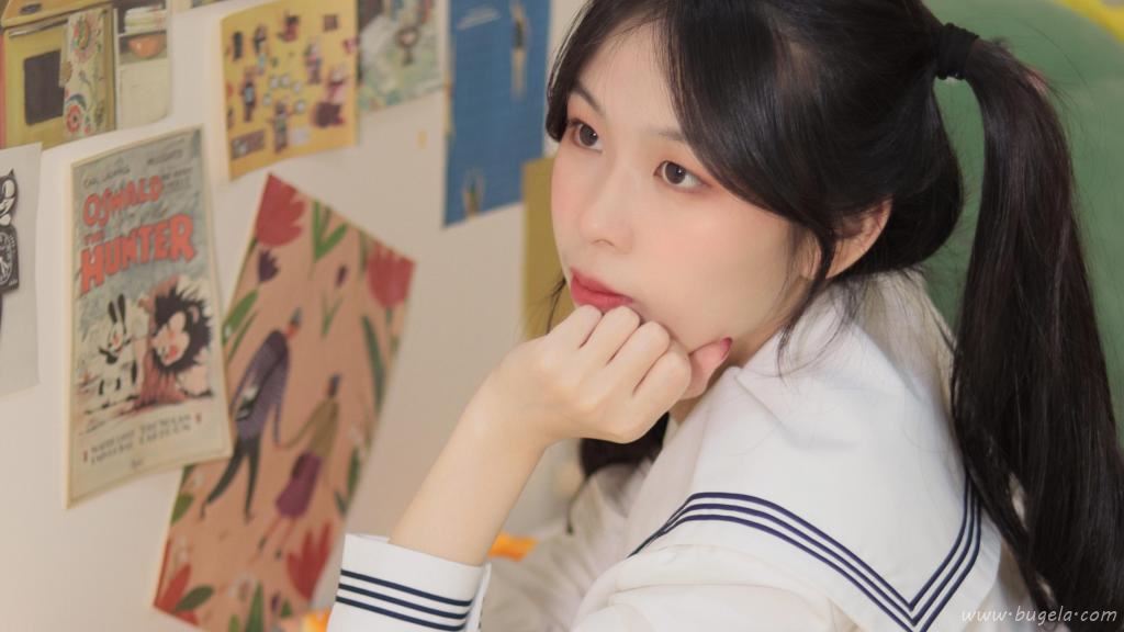 双马尾美女青春迷人图片