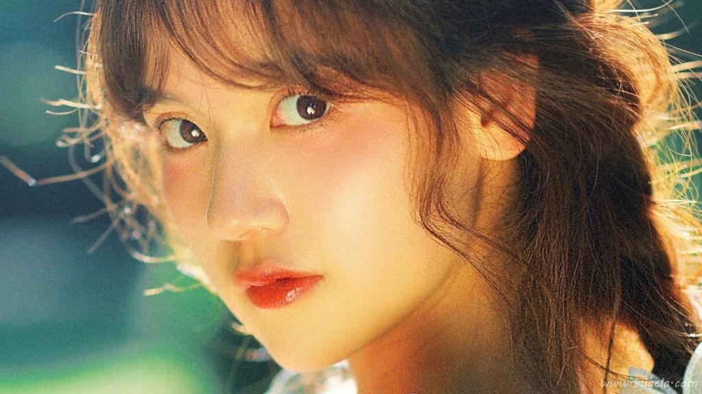 清新自然的养眼美女图片