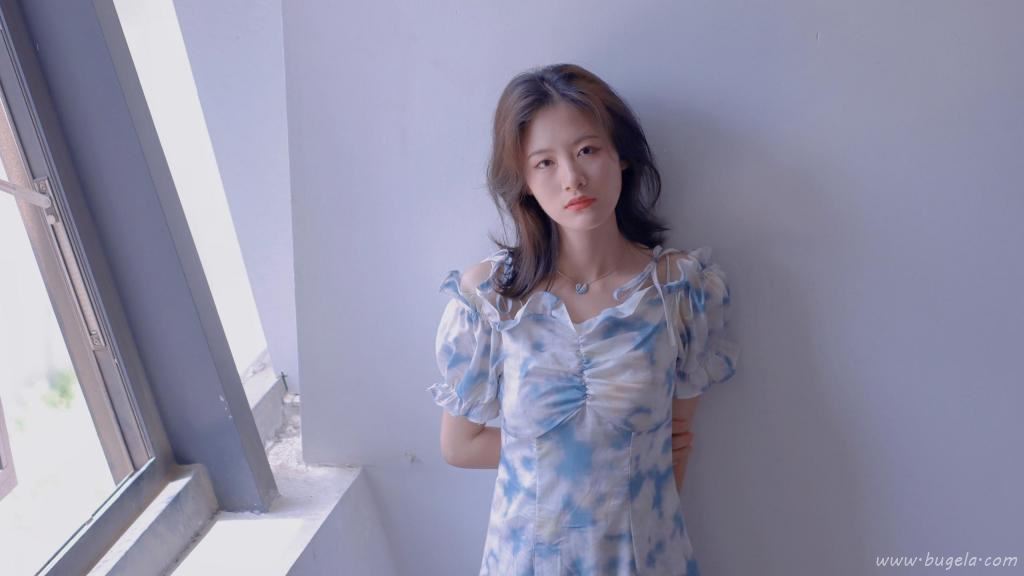 温婉清丽美女迷人图片