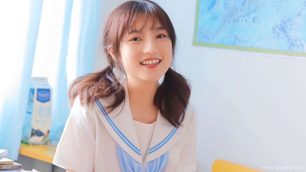 小姐姐清新甜美图片