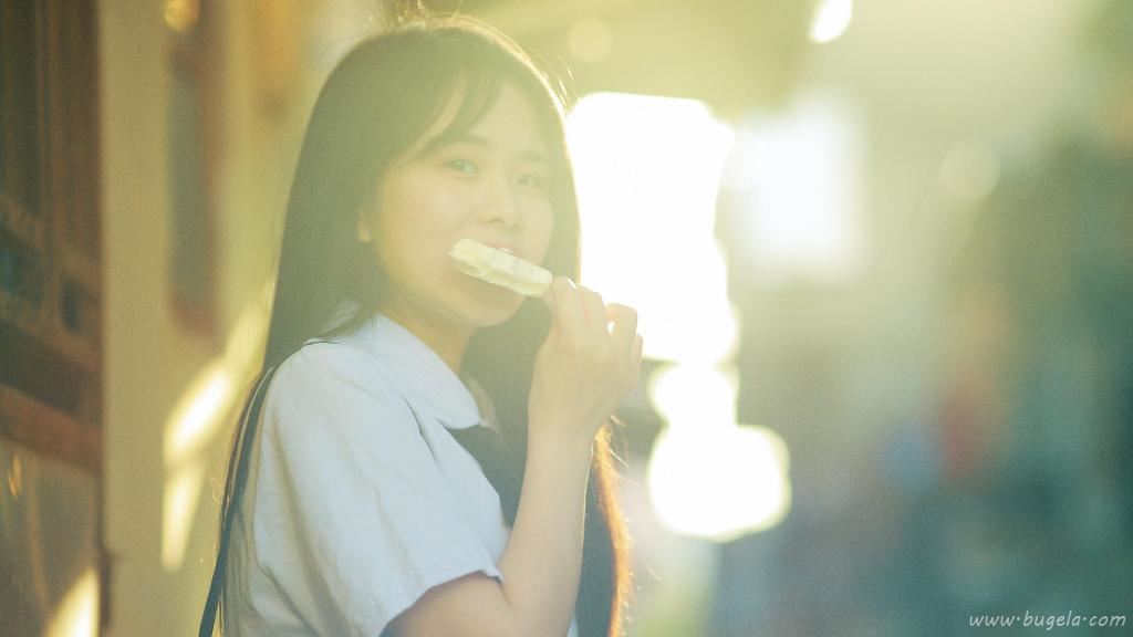 美女甜美迷人图片