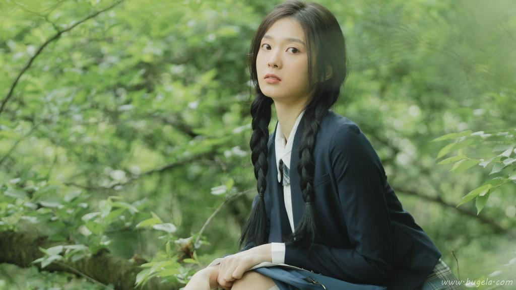 初夏的清新美女图片