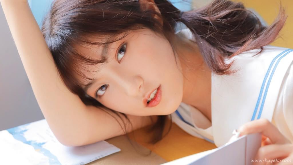 小姐姐清新甜美图片