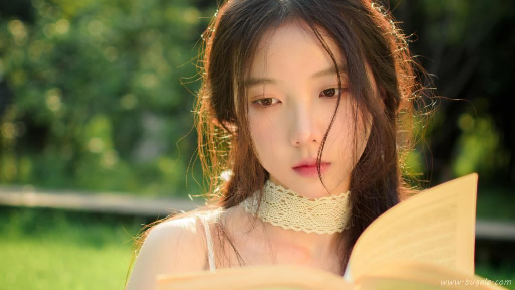 优雅气质的森系美女图片