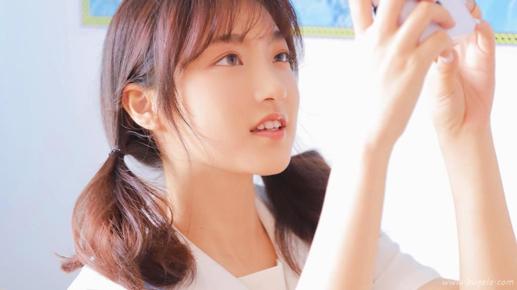 小姐姐清新甜美图片