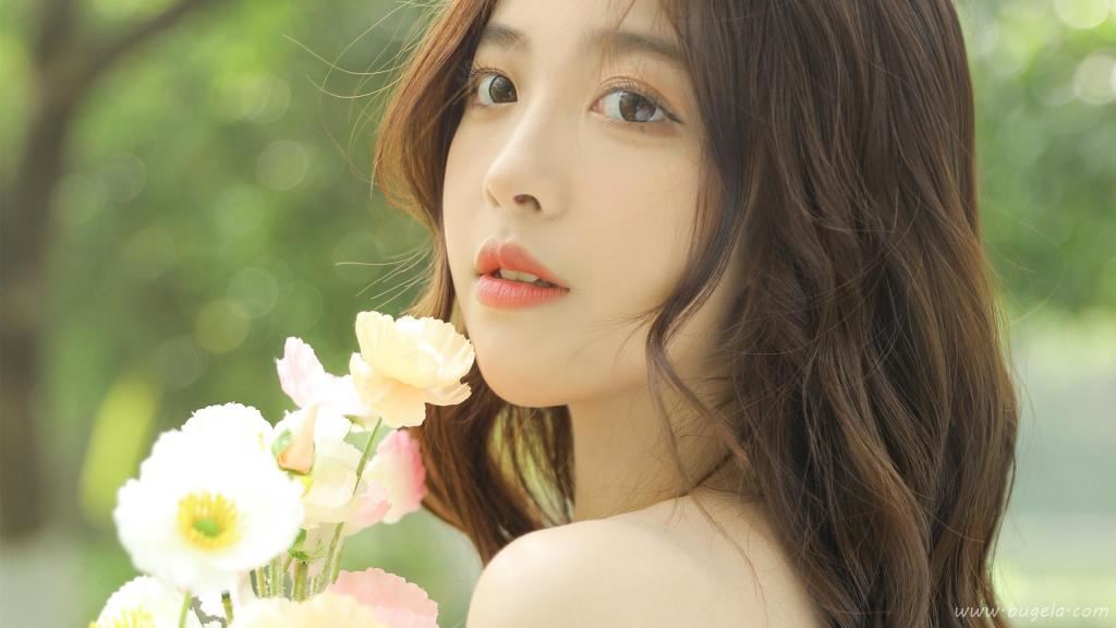 优雅气质清新美女图片