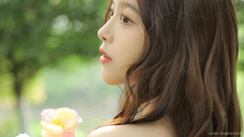 优雅气质清新美女图片