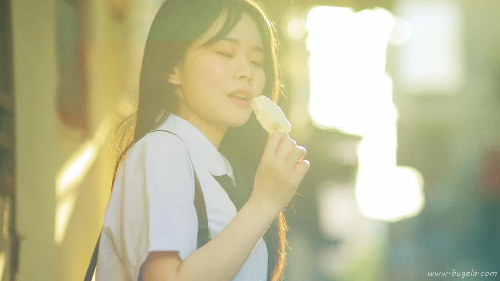 美女甜美迷人图片