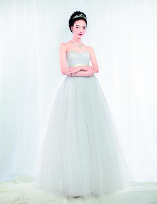 美轮美奂的环保婚纱大全图片